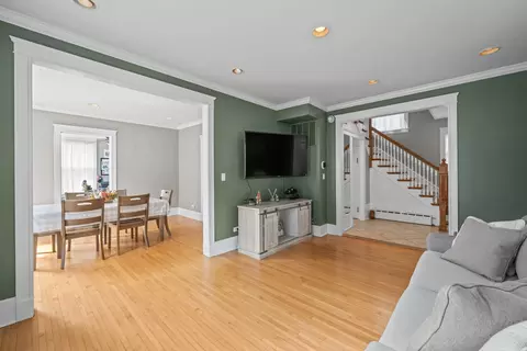 638 N Spring St, Elgin, IL 60120 photo 9