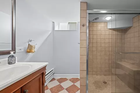 638 N Spring St, Elgin, IL 60120 photo 25