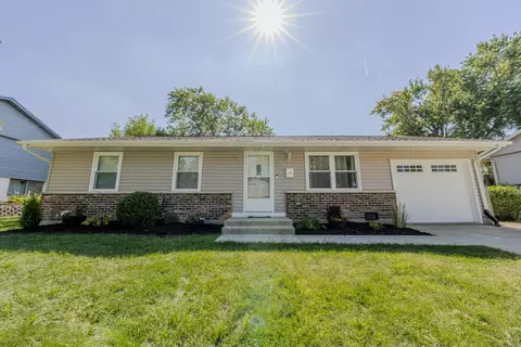 719 Lacy Ave, Streamwood, IL 60107