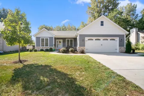 355 E Janet Dr, Braidwood, IL 60408