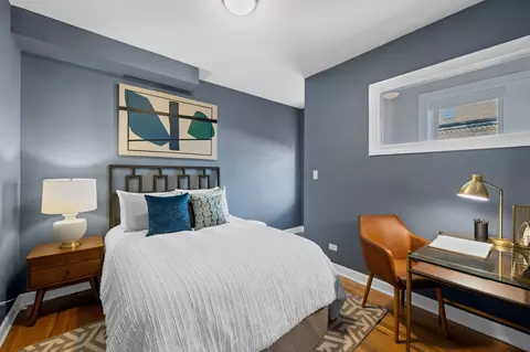 Bedroom - 1440 W Roscoe St #2, Chicago, IL 60657 photo 4 of 4