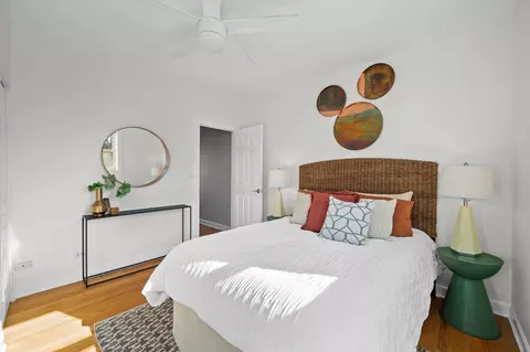 Bedroom - 1440 W Roscoe St #2, Chicago, IL 60657 photo 3 of 4