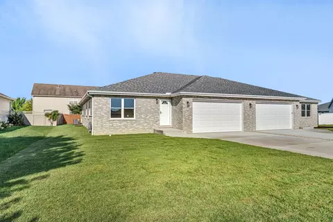 1969 Eagle Dr, Morris, IL 60450