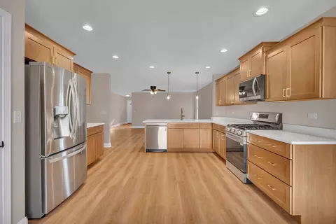 Kitchen - 1969 Eagle Dr, Morris, IL 60450 photo 6 of 6
