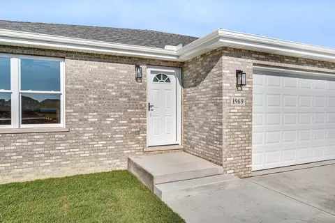 Exterior - 1969 Eagle Dr, Morris, IL 60450 photo 3 of 6