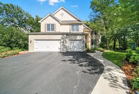 5727 Howard Ave, La Grange Highlands, IL 60525
