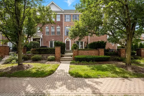 310 Big Rail Dr, Naperville, IL 60540