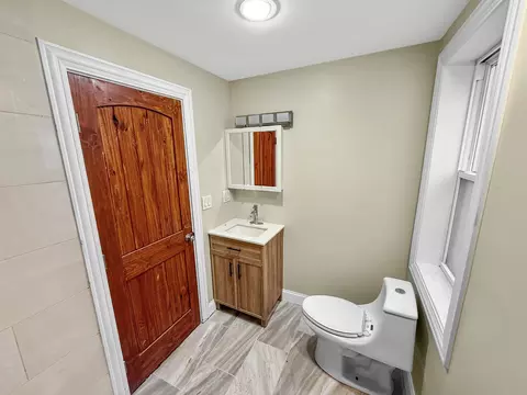 Bath - 710 E 91st Pl, Chicago, IL 60619 photo 6 of 7