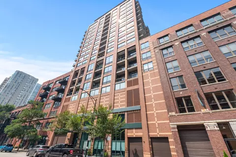 400 W Ontario St #907, Chicago, IL 60654