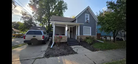 310 N Chestnut St, Aurora, IL 60506