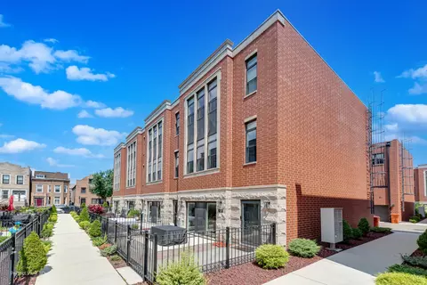 2253 W Coulter St #4, Chicago, IL 60608