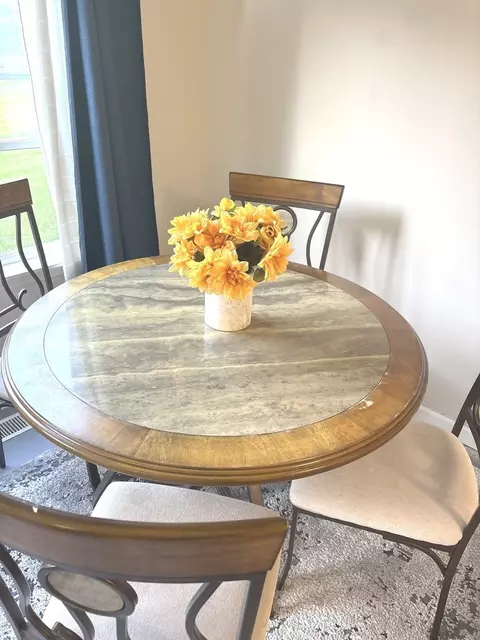 Dining - 1104 Yorkshire Ct UNIT -B, Elgin, IL 60120 photo 1 of 1