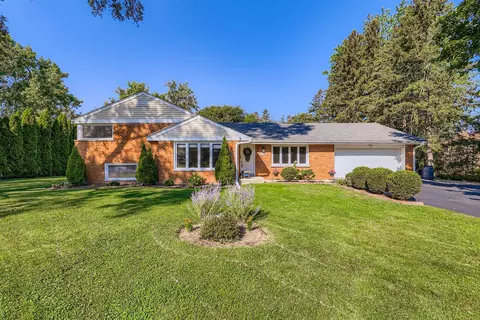 1008 W Wildwood Dr, Prospect Heights, IL 60070