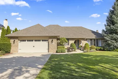 8937 Tara Hill Rd, Darien, IL 60561