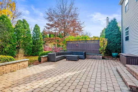 Exterior - 892 Audubon Ln, Aurora, IL 60506 photo 5 of 6