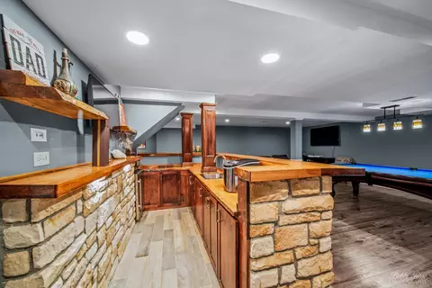 Entry Way - 892 Audubon Ln, Aurora, IL 60506 photo 6 of 7