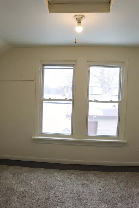 Bedroom - 814 W Park St, Morrison, IL 61270 photo 2 of 9
