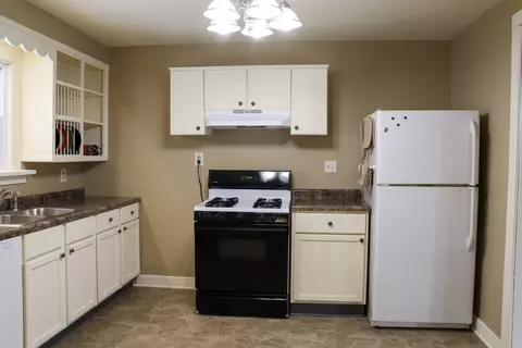 Kitchen - 814 W Park St, Morrison, IL 61270 photo 2 of 2