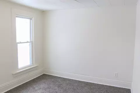 Bedroom - 814 W Park St, Morrison, IL 61270 photo 5 of 9