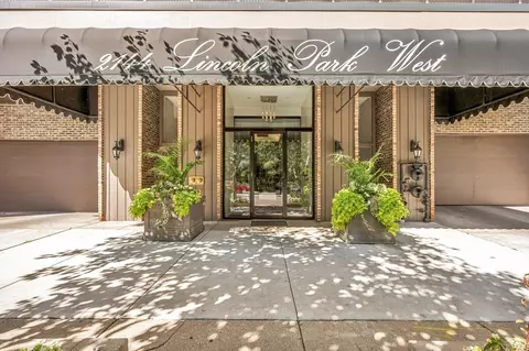 2144 N Lincoln Park W #10C, Chicago, IL 60614