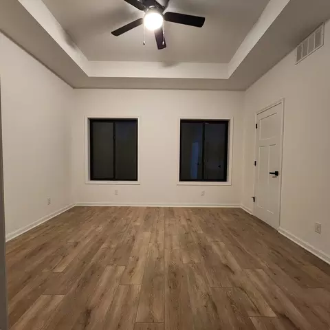 Bedroom - 422 View St, Ottawa, IL 61350 photo 1 of 3
