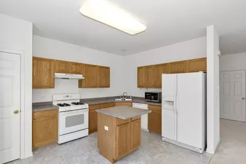 1830 Maureen Dr, Hoffman Estates, IL 60192 photo 17
