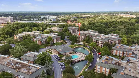 5 Oak Brook Club Dr #P3N, Oak Brook, IL 60523