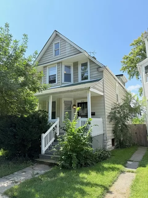 8232 S East End Ave, Chicago, IL 60617