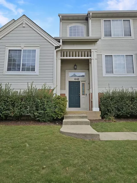 442 New Haven Dr #442, Cary, IL 60013