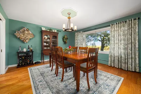 Dining - 1995 County Road 900 N, Eureka, IL 61530 photo 1 of 3