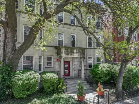 6233 S Woodlawn Ave #2, Chicago, IL 60637