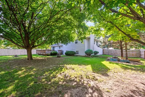 640 Coster Ct, Hinckley, IL 60520 photo 21