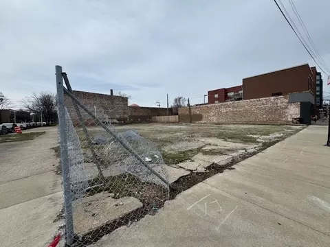 131 E 43rd St, Chicago, IL 60653 photo 5