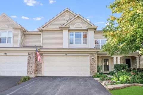 744 Lancaster Dr, Pingree Grove, IL 60140