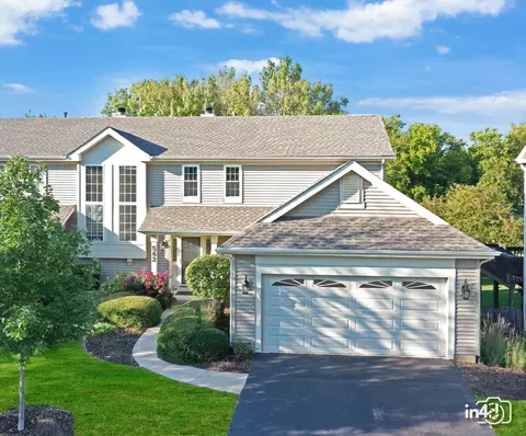 562 Tewksbury Cir, Oswego, IL 60543