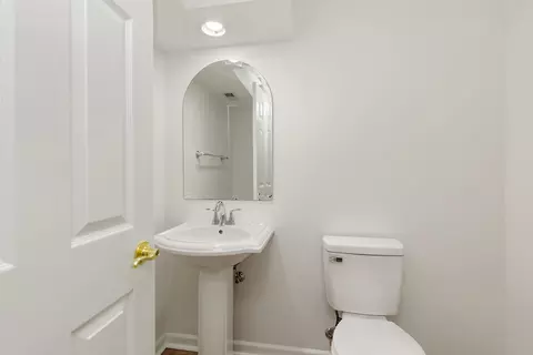 Bath - 1108 E Danbury Dr, Cary, IL 60013 photo 3 of 3