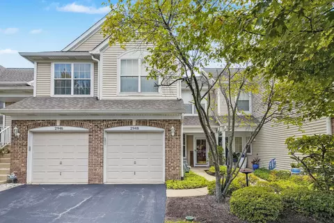 2948 Waters Edge Cir, Aurora, IL 60504