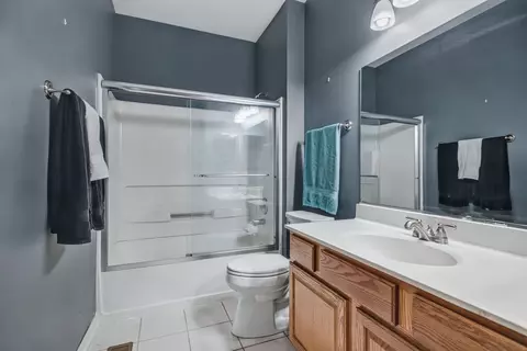 2948 Waters Edge Cir, Aurora, IL 60504 photo 15