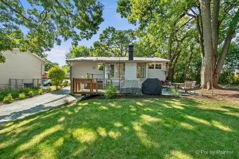 Exterior - 2018 W Oakleaf Dr, Mchenry, IL 60051 photo 9 of 11