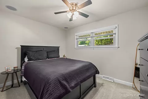 Bedroom - 2018 W Oakleaf Dr, Mchenry, IL 60051 photo 3 of 5