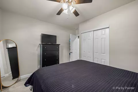 Bedroom - 2018 W Oakleaf Dr, Mchenry, IL 60051 photo 4 of 5
