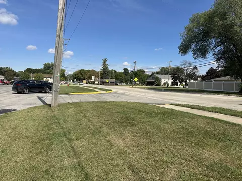 281 S Main St, Seneca, IL 61360 photo 7