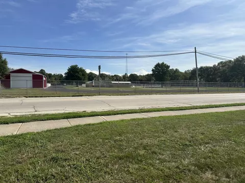 281 S Main St, Seneca, IL 61360 photo 6