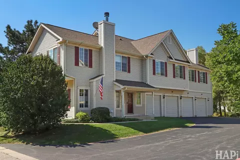 616 Windsor Dr #D, Fox Lake, IL 60020