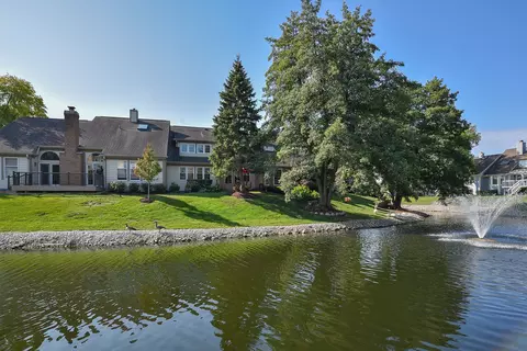 112 Kilchurn Ln, Inverness, IL 60067