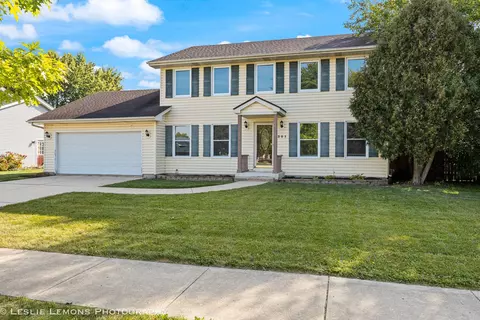 301 Juniper Dr, North Aurora, IL 60542