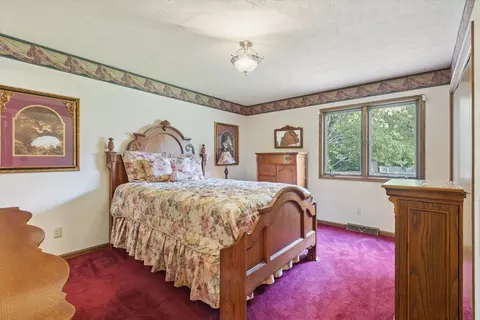 Bedroom - 2584 Circle Dr, Belvidere, IL 61008 photo 1 of 3