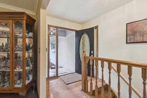 Entry Way - 2584 Circle Dr, Belvidere, IL 61008 photo 1 of 3