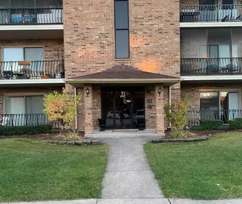 7913 Paxton Ave #1W, Tinley Park, IL 60477