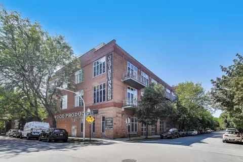 2111 W Churchill St #105, Chicago, IL 60647